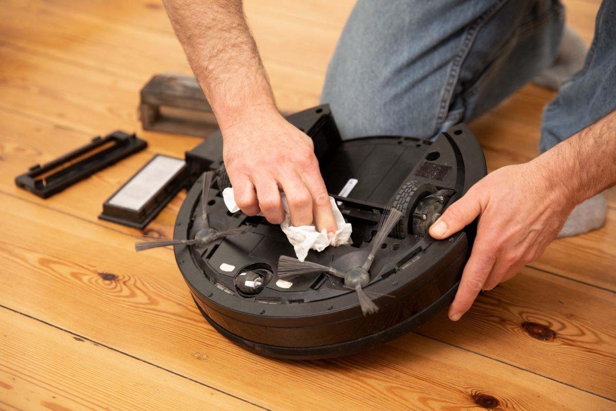 Cleaning the Inside of a Robotic Vacuum