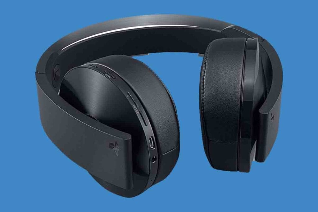 Sony-PlayStation-4-Platinum-Wireless-Headset-On-Back