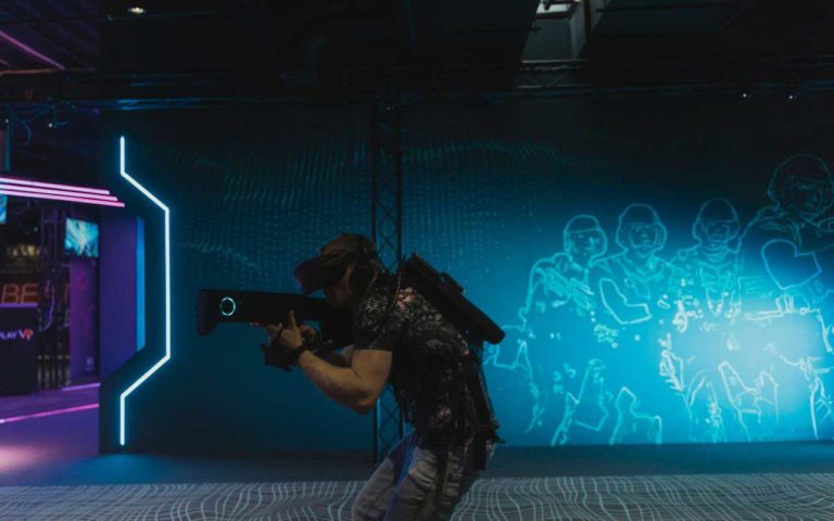 Oculus Co-founder Is Working On A VR Headset That Kills Gamers If They Die In the Game