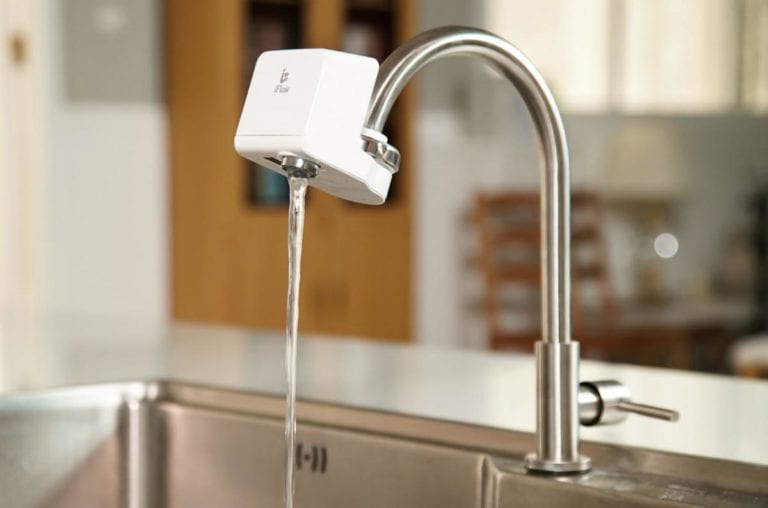 iFlow- Touchless Eco-friendly Faucet _Best product shot